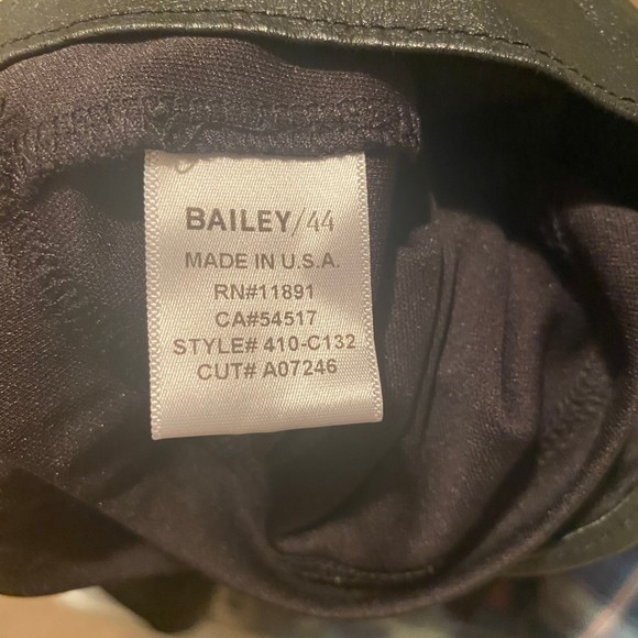 Bailey 44 Black Off-Shoulder Short Sleeve Top - Picture 7 of 8